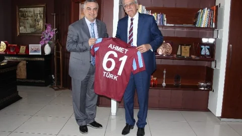 Trabzon'da Ahmet Türk'e Ziyaret