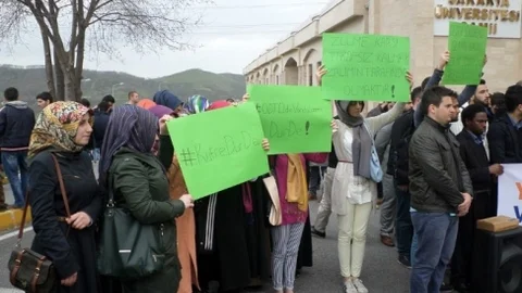 Odtü'de Öğrenci Kavgası Protesto Edildi