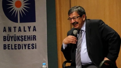 Hayati İnanç Antalya'da Sohbet Etti