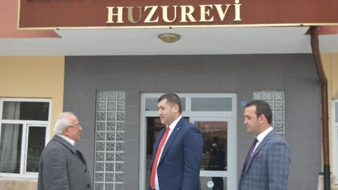 MHP'den Huzurevine Ziyaret