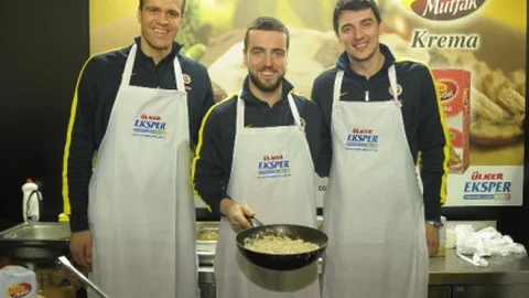 Fenerbahçe Ülker Basketbolcuları İle Tanıtım