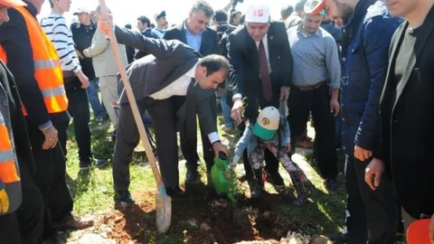 Karaköprü'de Ağaç Dikme Etkinliği