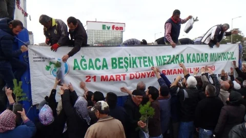 Erzincan'da Fidan Dağıtımı