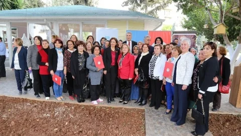 Mersin'de Kadınlar Eğitildi