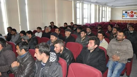 Kars'ta Sürü Yönetimi Eğitimleri Sürüyor