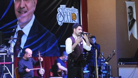 Uğur Işılak Pursaklar'da Sahne Aldı