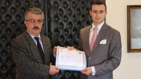 Hamamözü'nde Öğretmenlere Ödül Verildi