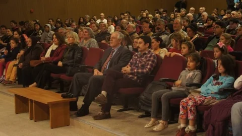 Didim'de Tiyatro Gösterisi