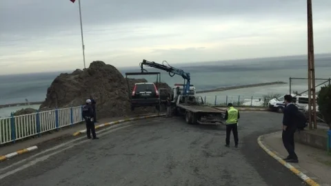 Trabzon'da Konsolosluk Aracı Kaza Yaptı
