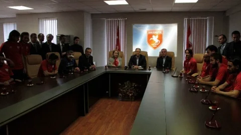 A Milli Takım'a Başarılar Diledi