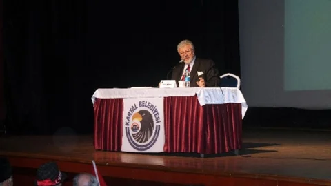 Metin Akpınar'a Onur Ödülü Verildi