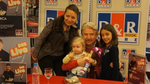 Ali Kırca Eskişehir'de Kitap İmzaladı