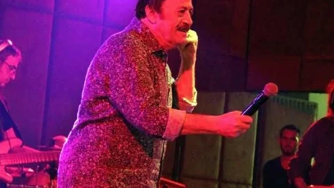 Selami Şahin Bursa'da Konser Verdi