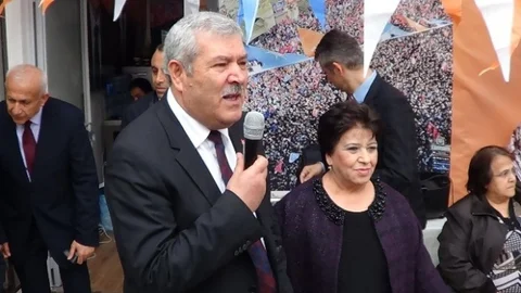 Hakkı Atila Seçim Bürosunu Açtı