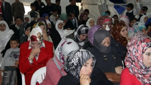 Suriyeli Çocukların Tiyatrosu Duygulandırdı