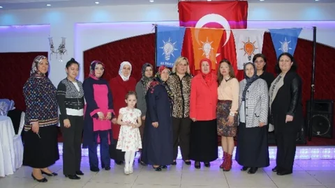 AK Parti Kemerçeşme'de Toplandı