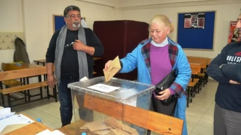 Ayvalık'ta CHP Ön Seçimi Yapıldı