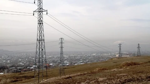 Van'da Elektrik Direkleri Çalınıyor