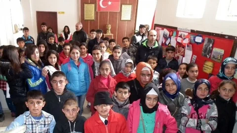 Sarıkamış'ta Hadis Yarışması Düzenlendi