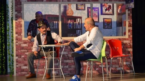 Özel İmperial Hastanesi'nde Tiyatro Keyfi