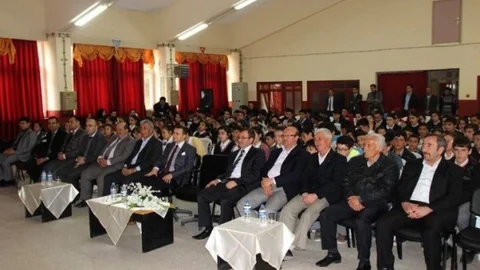 Amasya'da Öğrencilerle Buluşma