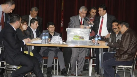 Hakkari'de İşe Başvuru Yoğunluğu