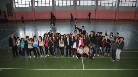 Hakkari'de Voleybol Turnuvası Tamamlandı