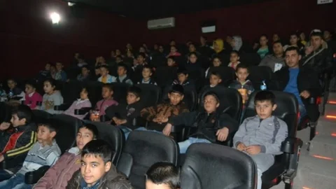 Liselilerden Sinema Desteği Çanakkale