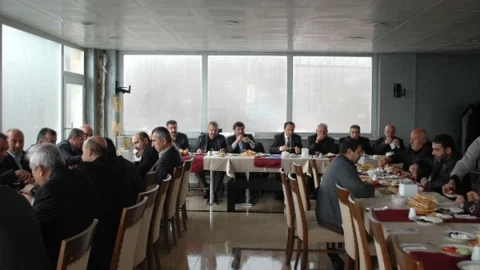 Bitlis Muhtarlarıyla Toplantı Yapıldı