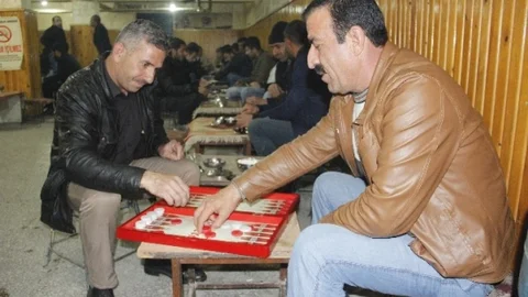 Hakkari'de Tavla Turnuvası Yapıldı