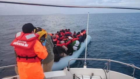 Ege Denizinde Sığınmacı Operasyonu
