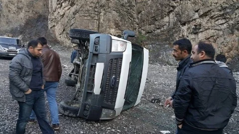 Hakkari'de Servis Aracı Kazası