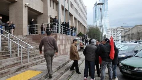 İzmir Adliyesi'nde Kaçış Olayı