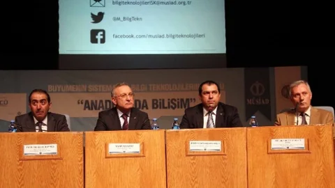 Erzurum'da Bilişim Paneli Düzenlendi