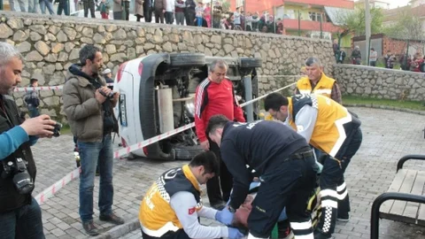 Ereğli'de Otomobil Parka Uçtu