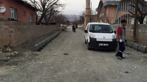 Erzincan'da Asfalt Çalışmaları Devam Ediyor