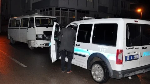 Aksaray'da Minibüs Plakaları Çalındı