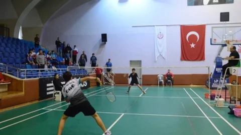 Aydın'da Badminton Müsabakaları