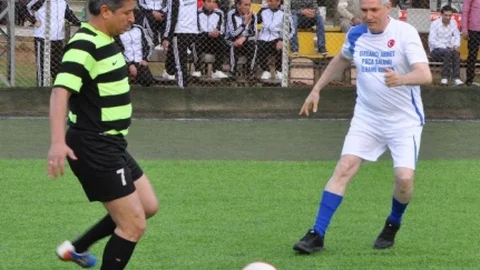 Çukurova'da Futbol Turnuvası Başladı