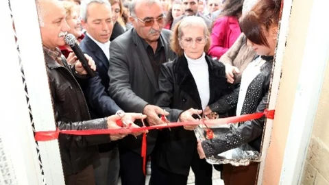 Bayraklı'da Yeni Semt Merkezi Açıldı