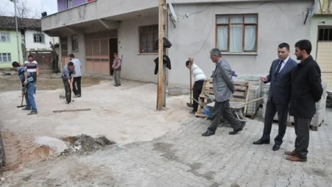 İnegöl'de Kaldırım Çalışmaları