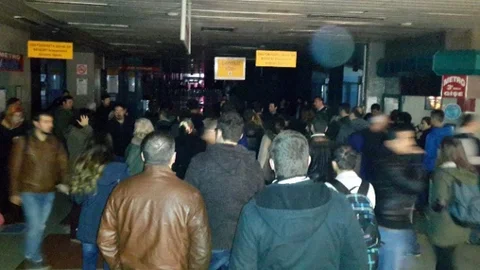 Ankara'da Metro Seferleri Kesildi
