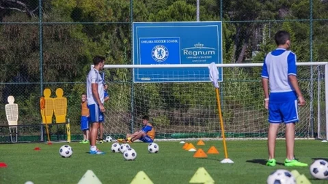 Geleceğin Futbol Yıldızları Antalya'da Yetişecek