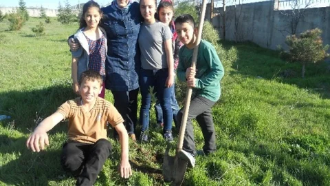 Tokat'ta Öğrencilere Budama Eğitimi