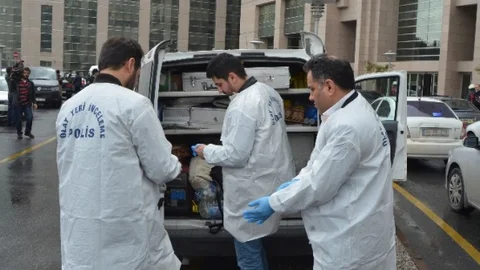 İstanbul Adliyesi'nde Rehine Krizi Sürüyor