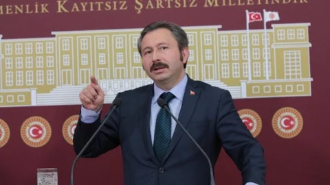 İdris Bal Parti Üyeliğinden Ayrıldı