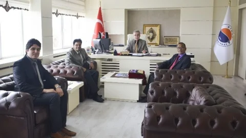 Hindistanlı Öğretim Üyeleri Sinop'ta Ders Verecek