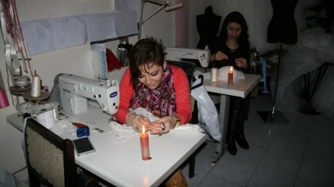 Antalya'da Mum Işığında Gelinlik Tasarımı