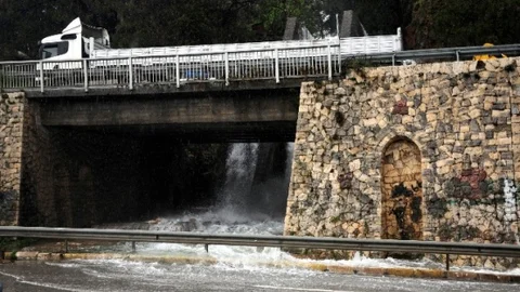 Antalya'da Su Baskınları Yaşandı