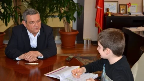 Kuşadası'nda Öğrenciler Başkanla Buluştu